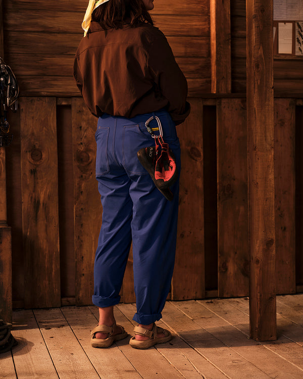 8 Pocket Pants - Women's Outdoor Pants - Lazurite